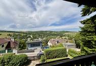 Tirolerhaus auf großem Grundstück und herrlichem Weitblick über die Weinberge
