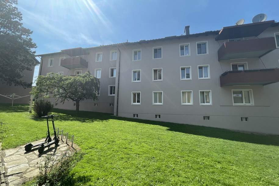 Familien aufgepasst! Zentral gelegene 4-Zimmer Wohnung mit Balkon in Ried im Innkreis umgeben von perfekter Infrastruktur!, Wohnung-miete, 859,43,€, 4910 Ried im Innkreis