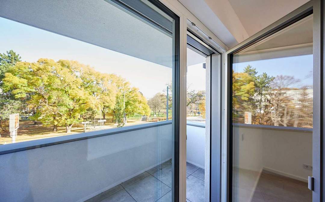 Naturnah &amp; stilvoll – 2-Zimmer-Balkonwohnung mit Parkblick nahe der Donau! ERSTBEZUG!