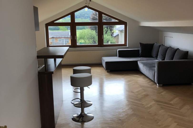 Coole Mansardenwohnung für Singles, Wohnung-miete, 690,00,€, 5230 Braunau am Inn