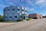 Betriebsliegenschaft mit Hallen und Bürogebäude in Sierndorf bei Stockerau