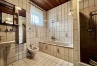 Einfamilienhaus mit großzügigem Dach-Ausbaupotenzial, großem Garten und Garage