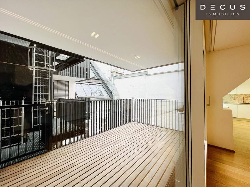AN DER GRENZE ZUM 1. BEZIRK | EDLE DACHGESCHOSSWOHNUNG | RUHIGE 12 m2 TERRASSE | 1030 AM STADTPARK | 4 ZIMMER