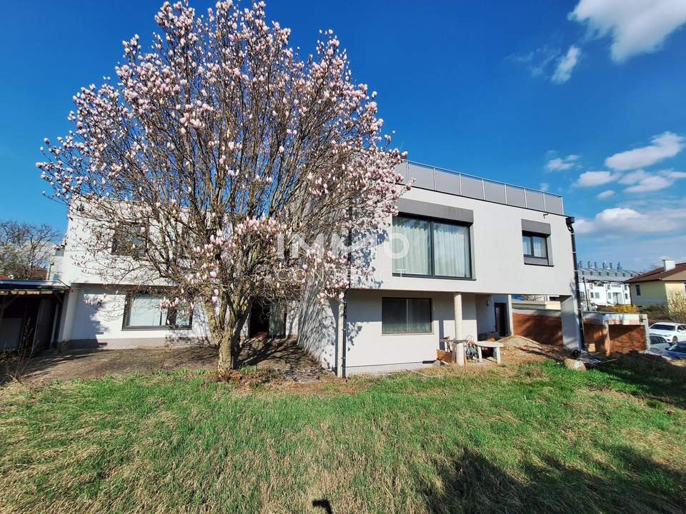 Exklusives Wohn- und Geschäftshaus mit Maisonette &amp; Dachterrasse – Wohnen &amp; Arbeiten unter einem Dach; auch ideal als Investment