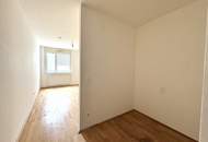 Großzügige 2-Zimmer mit hofseitiger Loggia