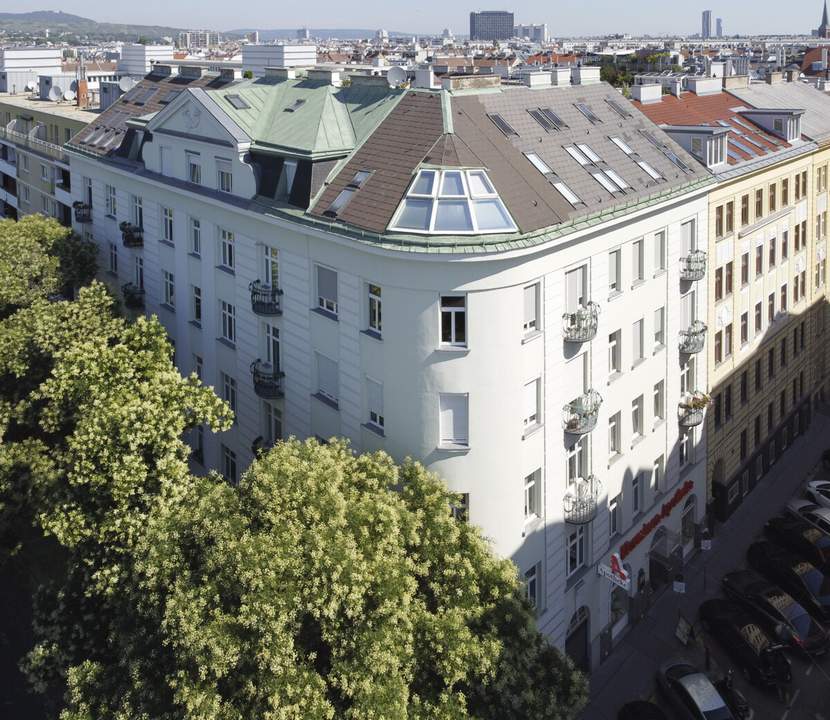 Helle 2-Zimmer-Altbauwohung Nähe Friedensbrücke