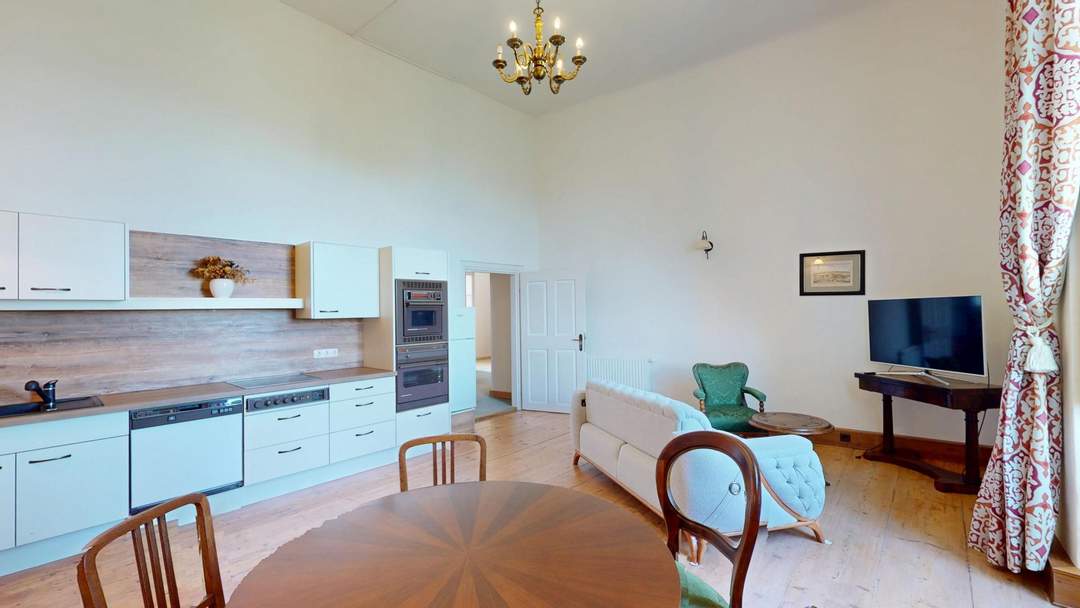 Wohnen auf Zeit im Schloss - Möblierte 3-Zimmer-Wohnung - Beruflicher Kurzaufenthalt