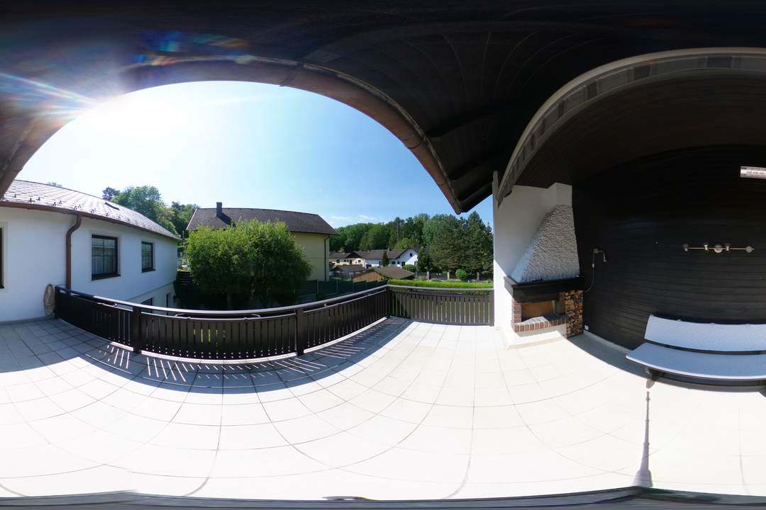 Großzügiges Einfamilienhaus in Top Lage