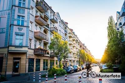 Attraktives Wohn- und Geschäftshaus mit Pension, 3 Wohnungen und Kellerstöckl