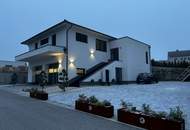 Mehr Platz fürs Leben: Familienhaus mit 4-m-Garage, Hebebühne, Pool & Homeoffice