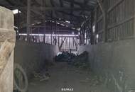 Vierkanter mit großem Innenhof und vielseitigen Nutzungsmöglichkeiten in Buttendorf