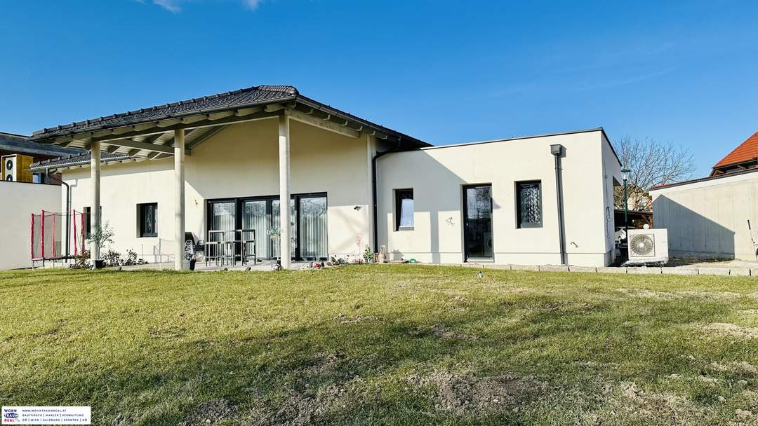 RARITÄT -- Traumhafter Bungalow mit schöner Aussicht!