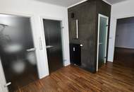 2-Zimmerwohnung mit eigenem Zugang und Balkon
