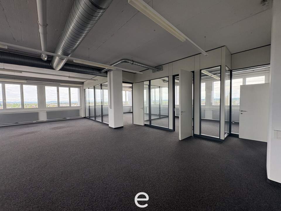 Repräsentatives Büro mit transparentem Raumkonzept – rd. 303 m² Bürofläche zu mieten!