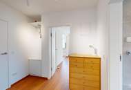 NAPOLEONWALD | hochwertig renoviert | Tolle Raumaufteilung | Ruhelage | 2 Zimmer | Wintergarten | ab 15.01.26 | ZELLMANN IMMOBILIEN