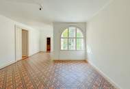 Elegante Wohnung in historischer Villa mit Dachterrasse und Blick ins Grüne