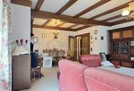 Charmantes Großzügiges Haus in Oberndorf mit 2 Wohneinheiten.