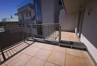 Dachgeschosswohnung der Superlative: 3 Zimmer mit viel Freifläche & Luxus pur in Citynähe : ab November zur Anmietung frei!