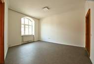 HISTORISCHES FLAIR &amp; VIEL PLATZ! 3-Zimmerwohnung-Top 4!