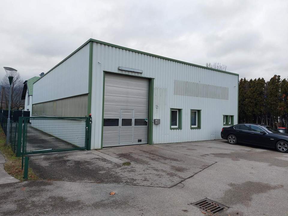 Betriebshalle mit Aufenthaltsraum, Waschraum, WC! Perfekt für Handwerk oder Lager!