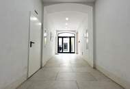Neuwertige 4 Zimmer DG-Wohnung! Luftwärmepumpe für Fußbodenheizung und -kühlung! Blower-Door-Gutachten!
