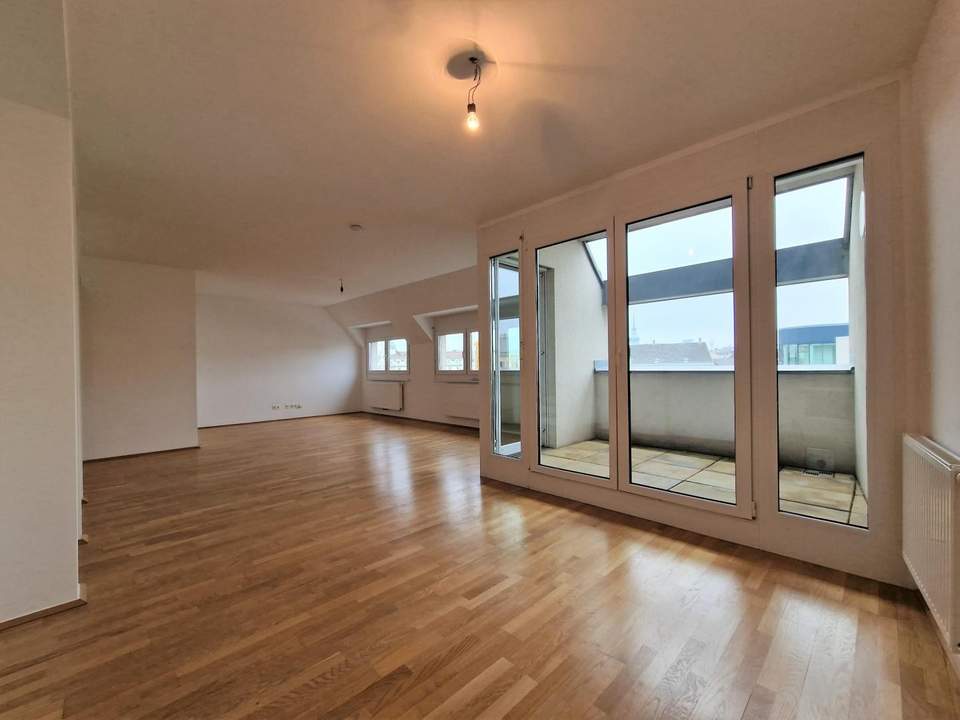 4 Zimmer - DG - Wohnung mit 2 Bädern und 8m² Terrasse! Weitblick! Hochwertige Ausstattung!