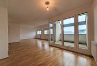 4 Zimmer - DG - Wohnung mit 2 Bädern und 8m² Terrasse! Weitblick! Hochwertige Ausstattung!