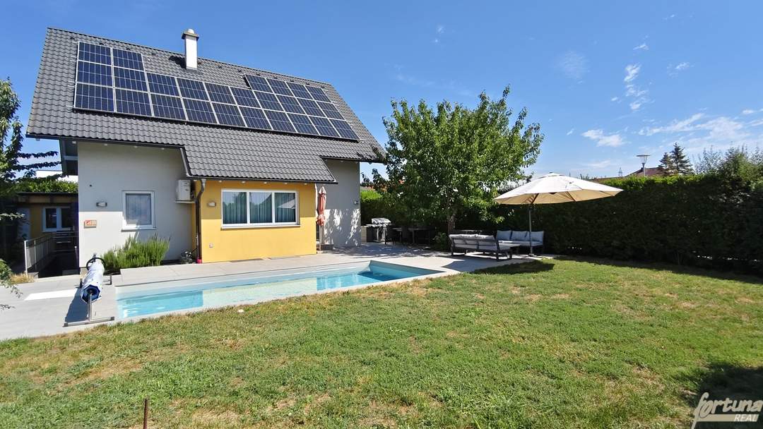 Einfamilienhaus mit Pool & PV-Anlage | 150 m² Wohnfläche | 5 Zimmer | 595 m² Grund | Klimaanlage uvm!
