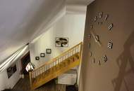 SCHÖNE, ZENTRALE DACHGESCHOSSWOHNUNG MIT SÜDBALKON