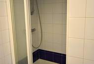 WG-geeignet: Schöner 3,5-Zimmer-Altbau mit hofseitigem Schlafzimmer