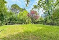 Grüne Oase in Prestige-Lage, Stilvilla mit ca. 1.600 m² Grund, Gästehaus, 2 Garagen und großem Pool