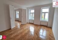 **ERSTBEZUG** Hochwertig kernsanierte 2 Zimmer Altbauwohnung mit Lift