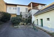 LIEBEVOLL GEPFLEGT MIT PANORAMATERRASSE, NEBENGEBÄUDE UND SONNIGEM XXL GARTEN