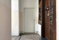 1160 Wien: Altbau-Wohnung mit Sanierungsbedarf beim Brunnenmarkt nahe U6