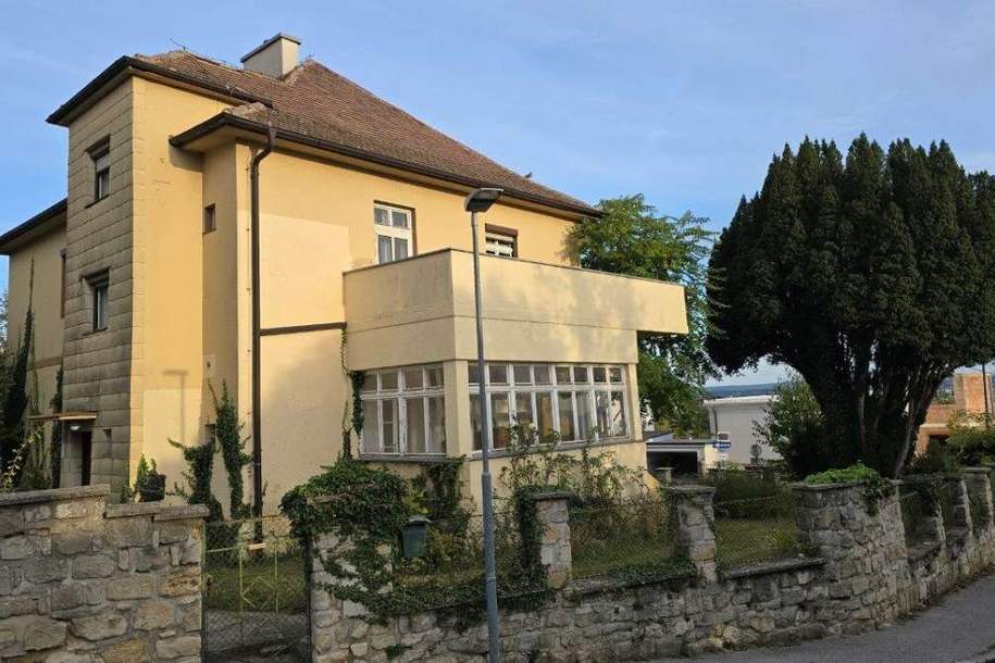 Altbauvilla im Zentrum vom Eisenstädter Villenviertel mit besonderer Atmosphäre zu verkaufen, Haus-kauf, 580.000,€, 7000 Eisenstadt(Stadt)