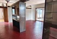 DB IMMOBILIEN | Sanierungsbedürftige 4-Zimmer-Wohnung mit südseitiger Terrasse und traumhaften Ausblick!