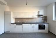 Großzügige 4-Zimmer-Wohnung mit Reihenhaus-Charakter und Terrasse