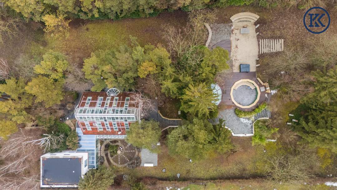 Wo die Seele ihr Zuhause findet: Ein Kunstwerk zwischen Wald und Wien