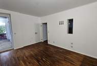 2-Zimmerwohnung mit eigenem Zugang und Balkon