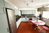 FAMILIENHIT - Geräumiges Eckreihenhaus mit großem Garten, guter Infrastruktur und Parkplatz!