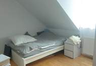 Gemütliche 2 Zi-Wohnung mit 2 PKW-Stellplätzen