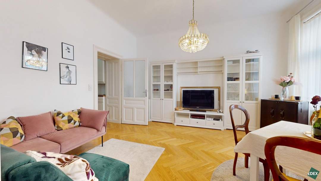 Schöne 3-Zimmer-Altbau-Wohnung mit Balkon und sehr guter Anbindung