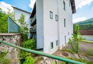 Sanierungsbedürftiges Wohnhaus mit 24 Wohneinheiten in Hanglage