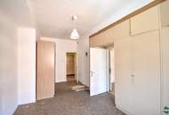 Charmante 2-Zimmer-Altbauwohnung mit separater Küche – renovierungsbedürftig, aber mit viel Potenzial!