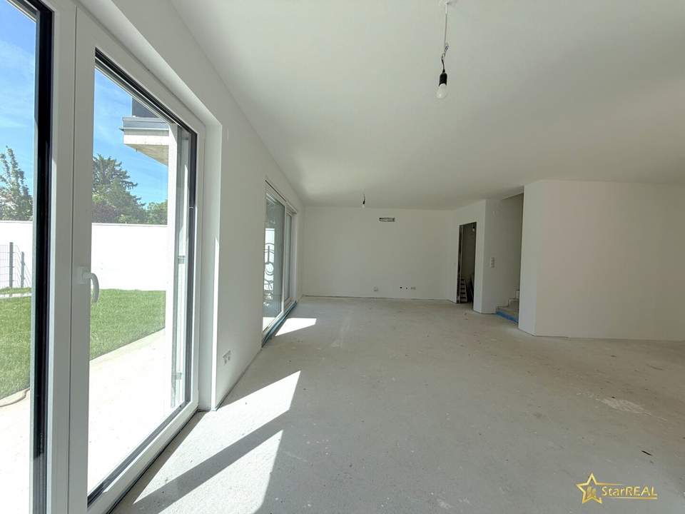 KURZ VOR FERTIGSTELLUNG! NEUBAU-ZIEGELHAUS IN SÜDLAGE. TOP AUSSTATTUNG!
