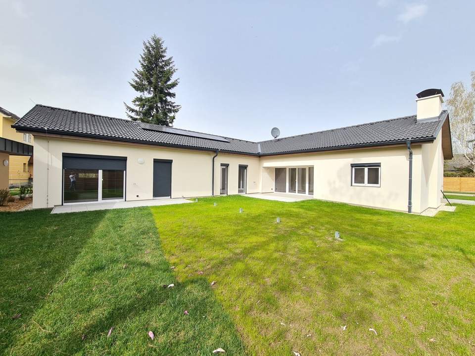 Erstbezug ETW im EG mit großem Eigengarten und 2 eigenen Carportstellplätzen sowie ein Kellerabteil