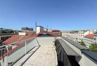 Elegant Terrace Rooftop Apartment near Liechtenstein Park