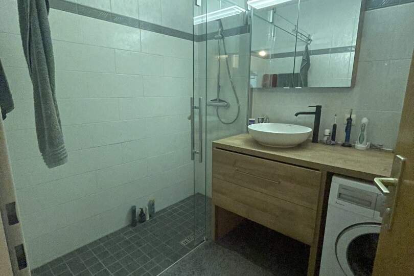 Sehr moderne und attraktive Wohnung in schöner Grünlage - nahe am Zentrum - Nachbarschaftliches Umfeld!, Wohnung-miete, 949,11,€, 4020 Linz(Stadt)