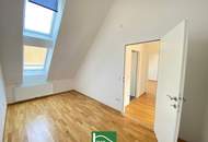 Moderne Dachgeschosswohnung mit großer Terrasse nahe Arthaberplatz in ruhiger Seitengasse! Hohe Decken und Traumbad mit Fenster