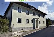 KIRCHDORF: Klassik im Kremstal | Historisches Stadthaus mit Gewölben und parkähnlicher Außenanlage!